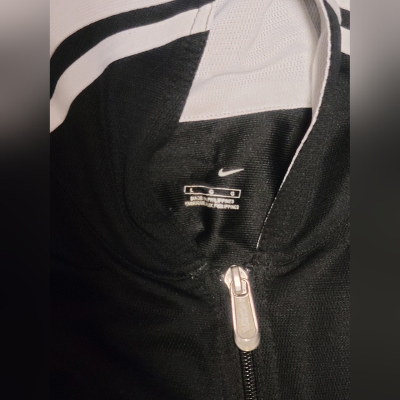 MENS L NIKE ZIP UP HOODIE - Picture 2 of 3